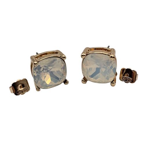 Vintage Avon Earrings Moonglow Style Stud Faceted Crystal Gold Tone Jewelry - Picture 7 of 7